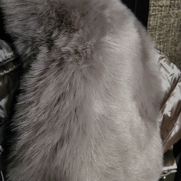 Martha Stewart Down Filled Puffer Vest Removable Faux Fur Collar Moonstone Grey - Picture 4 of 9